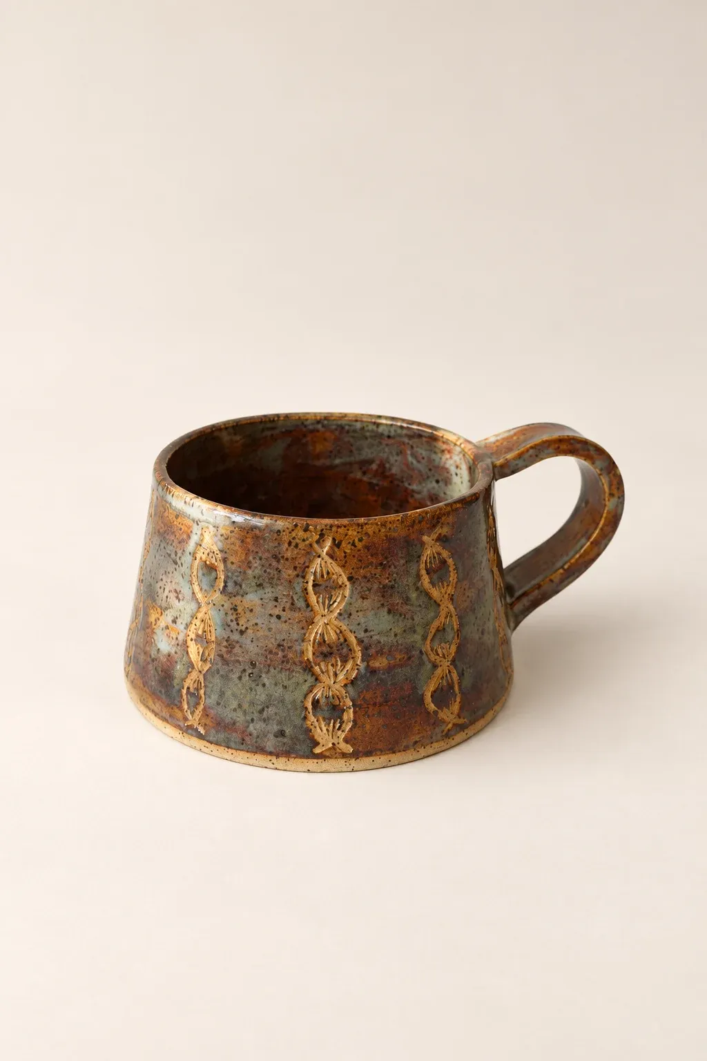 Golden thread mug — handmade Kachi ceramic cups & mugs