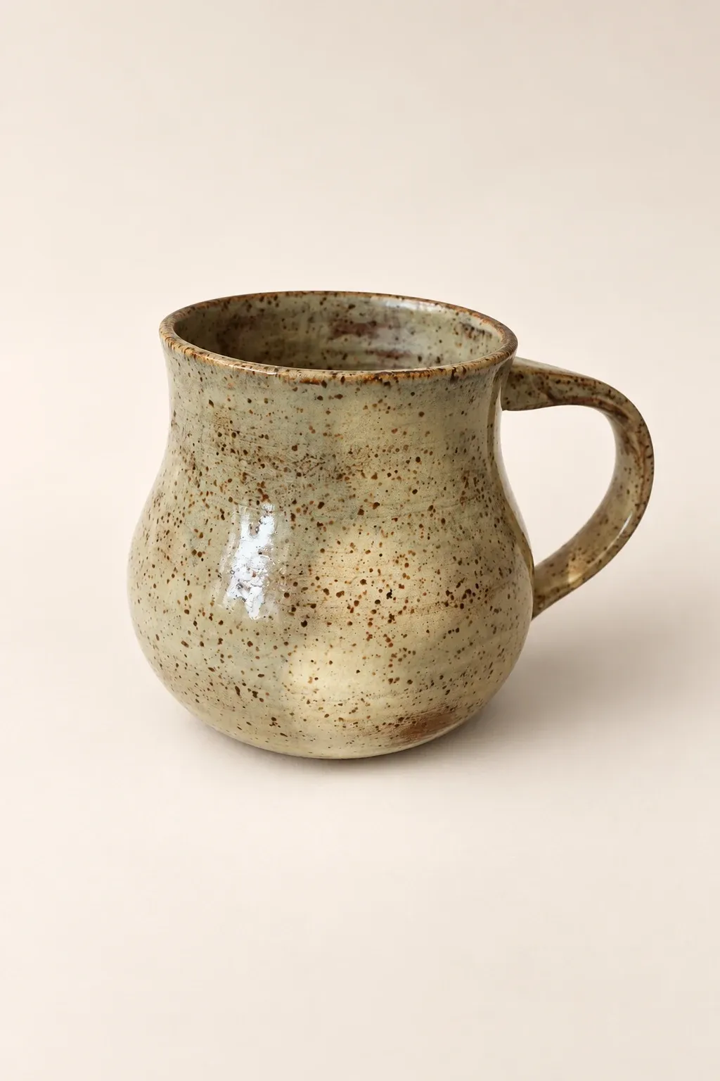 Rounded speckled mug — handmade Kachi ceramic cups & mugs